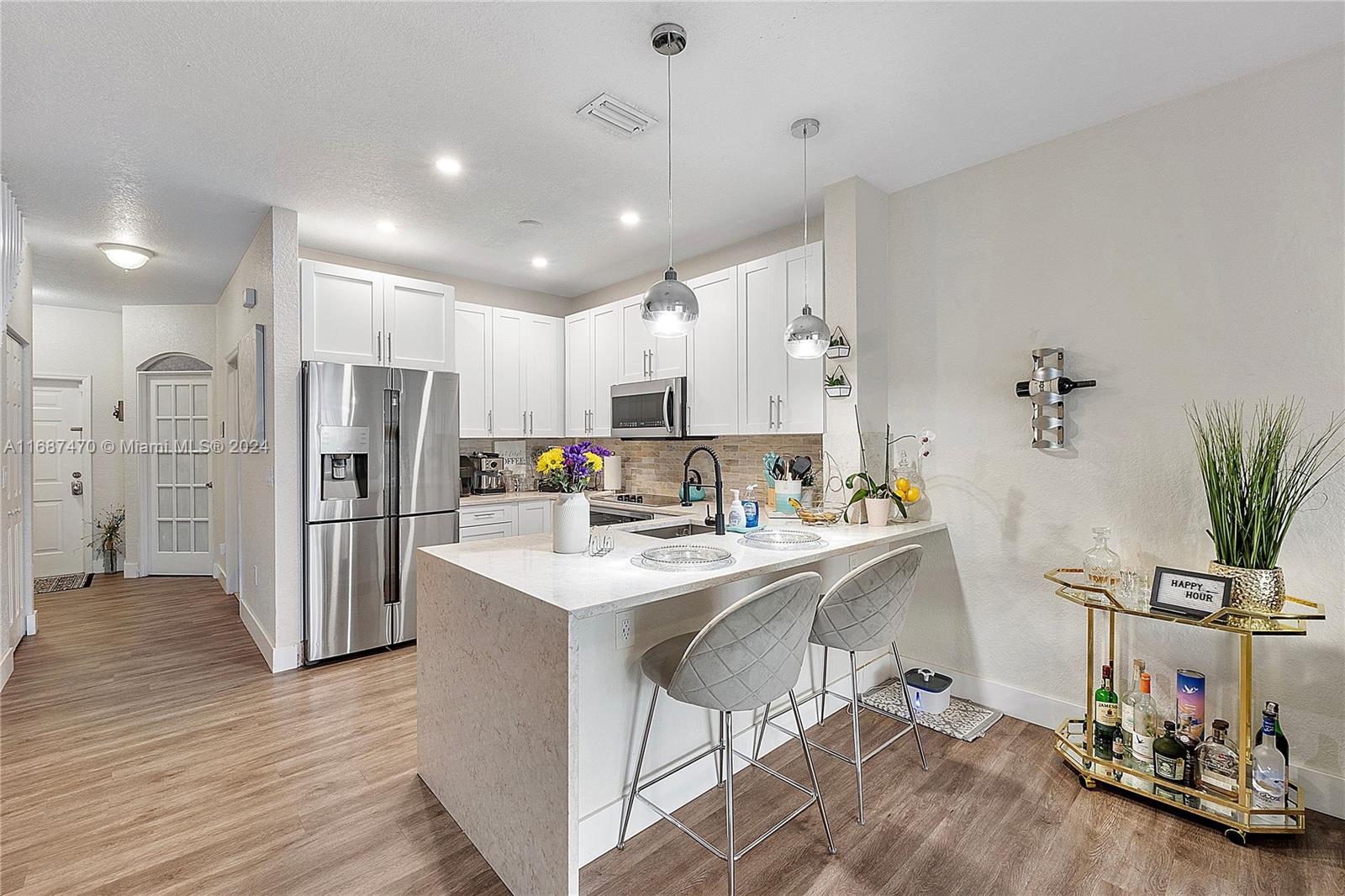 7859 Catalina Cir 7859