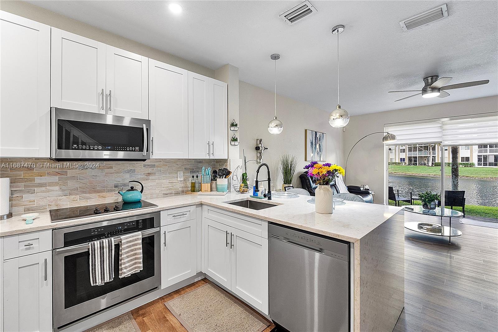 7859 Catalina Cir 7859
