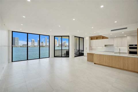 3000 Island Blvd TH-5 Aventura FL 33160
