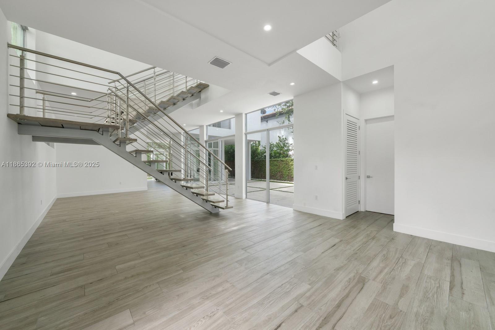 CORAL WAY HGTS - Residential