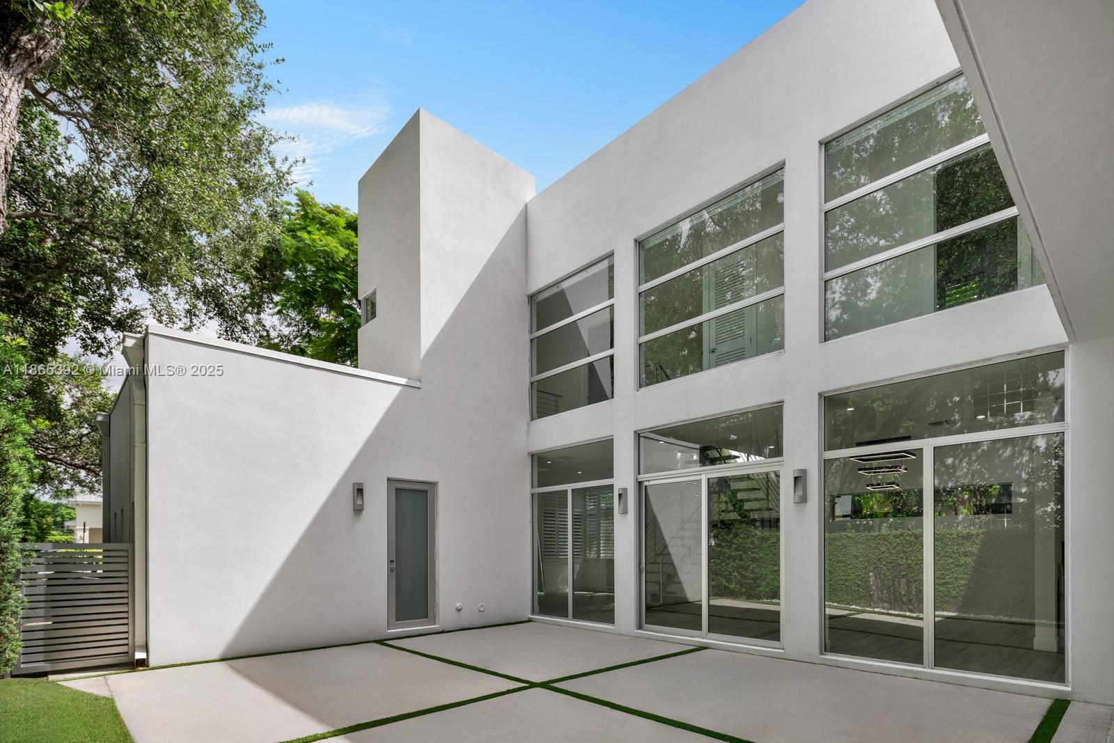 CORAL WAY HGTS - Residential