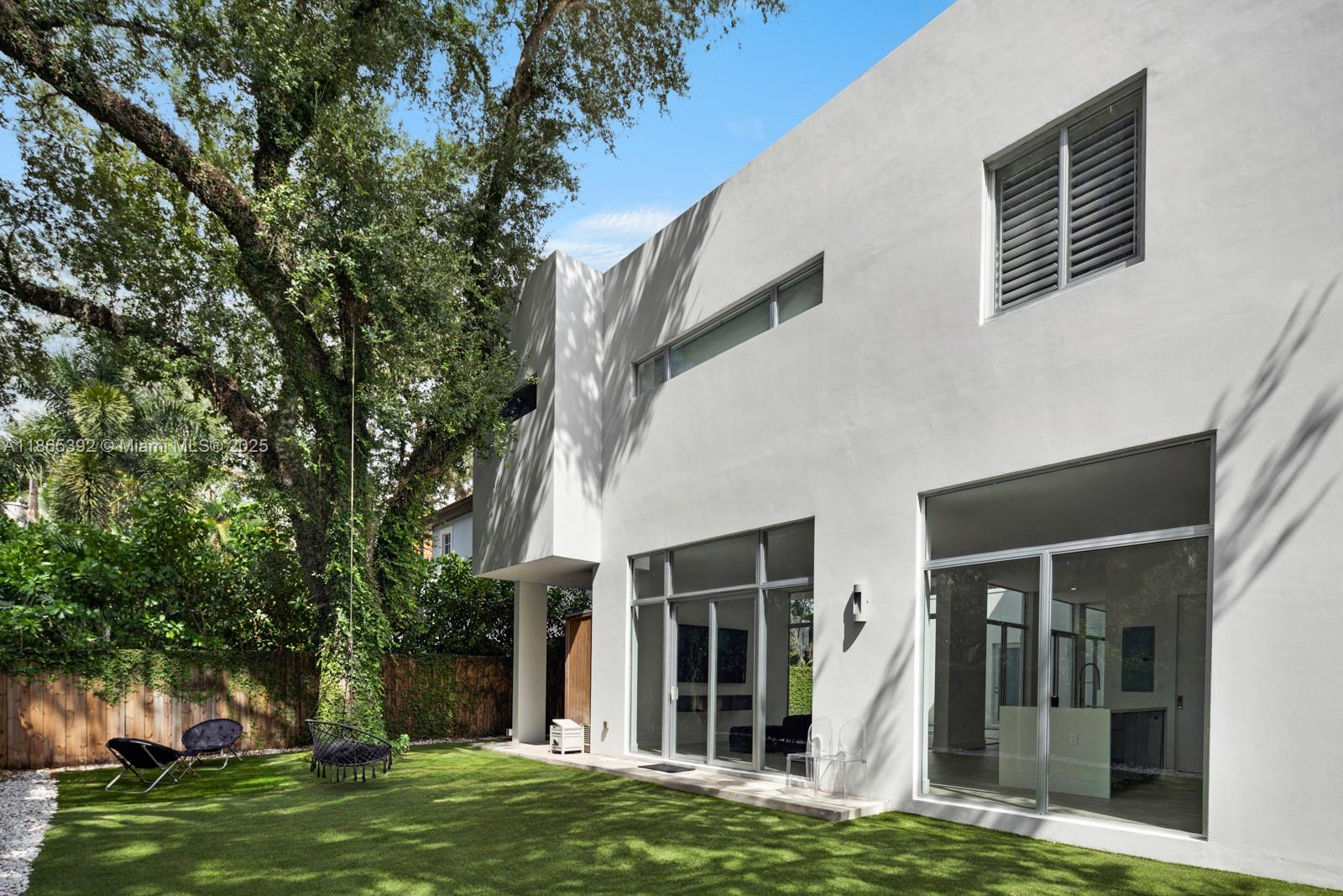 CORAL WAY HGTS - Residential