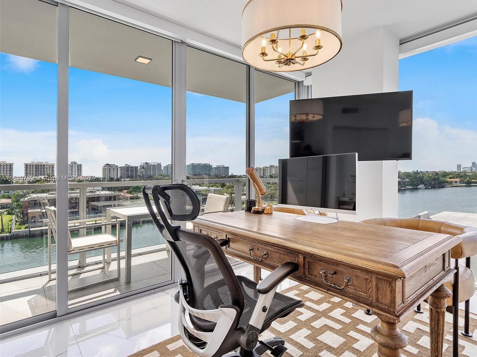 BAY HARBOR ISLANDS - Residential