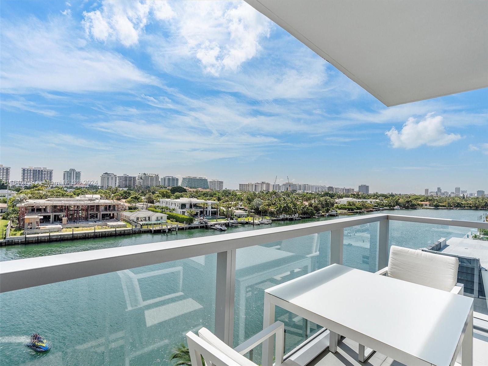 BAY HARBOR ISLANDS - Residential