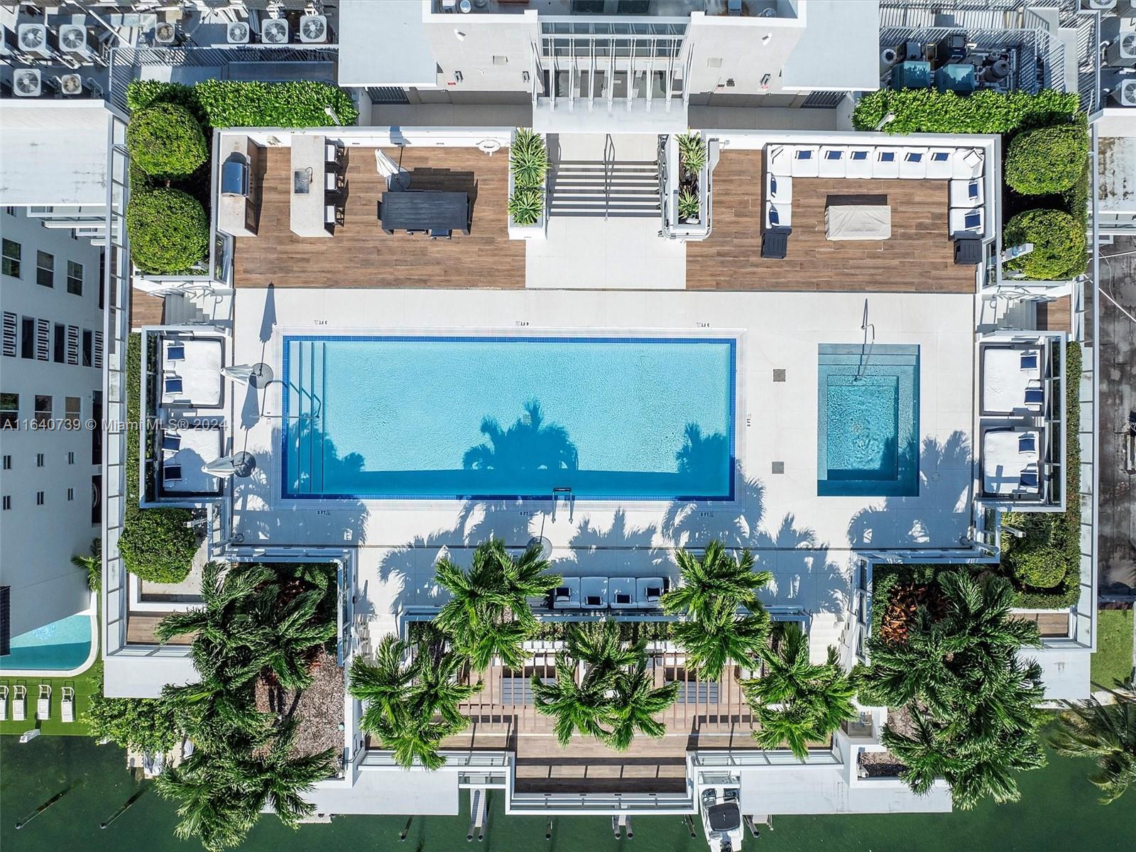 BAY HARBOR ISLANDS - Residential