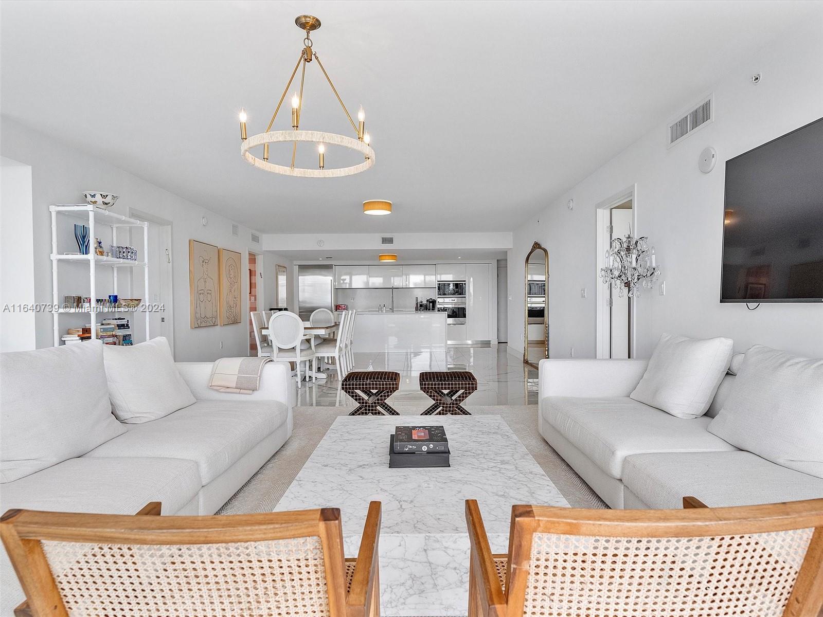 BAY HARBOR ISLANDS - Residential