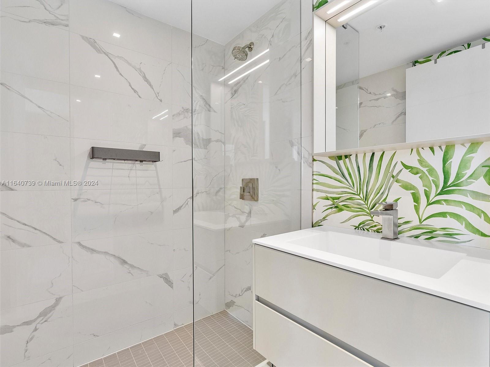 BAY HARBOR ISLANDS - Residential