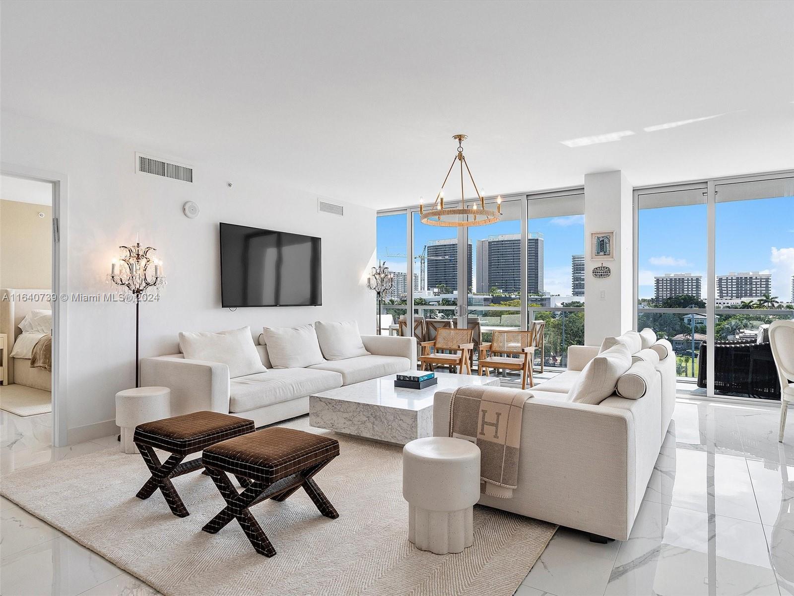 BAY HARBOR ISLANDS - Residential