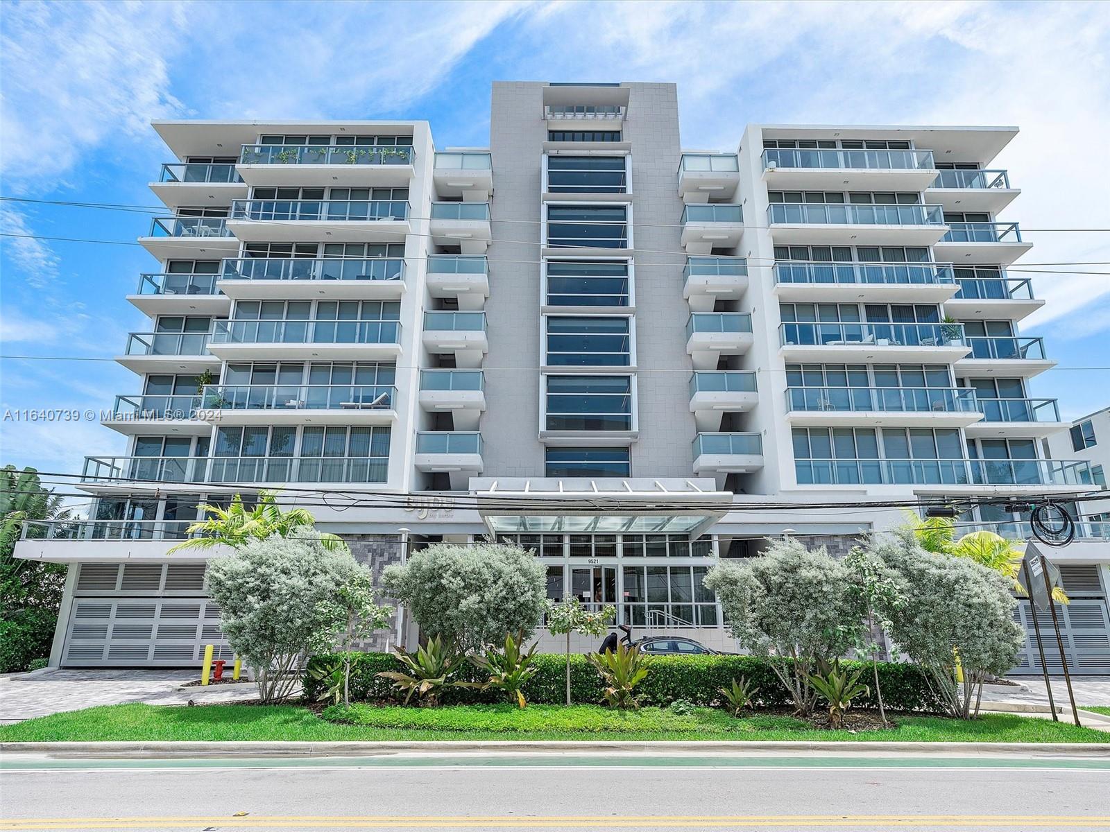 BAY HARBOR ISLANDS - Residential