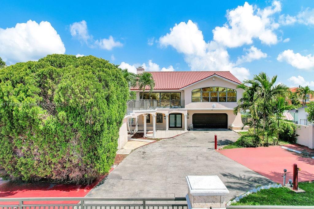 Property for Sale at 9291 Sw 36th St, Miami, Broward County, Florida - Bedrooms: 6 
Bathrooms: 5  - $2,990,000