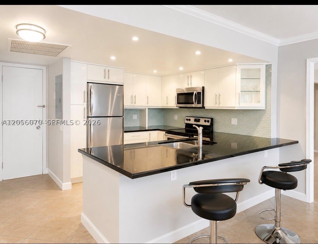 2000 Atlantic Shores Blvd 316