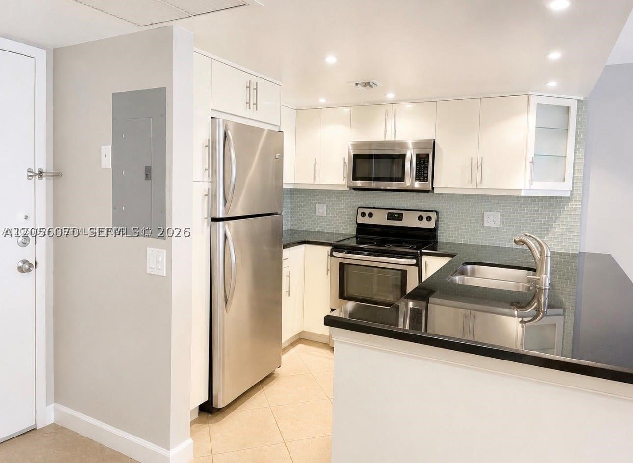 2000 Atlantic Shores Blvd 316