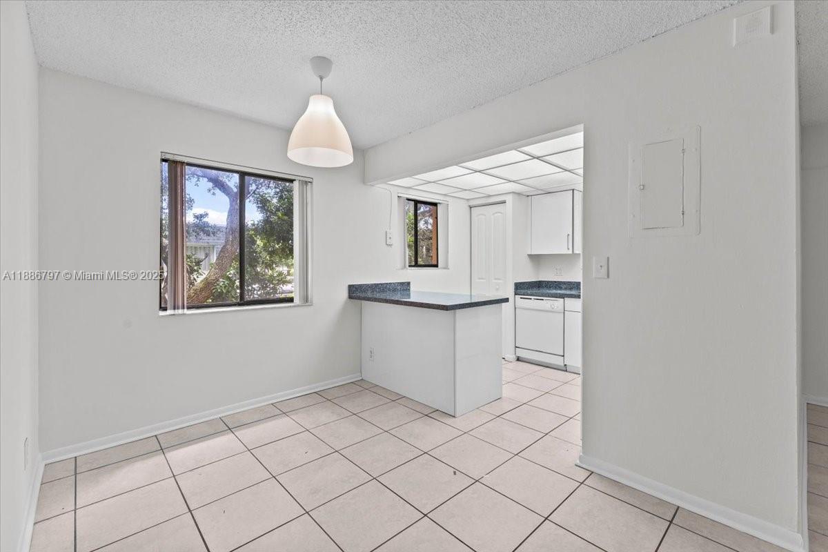 COURTYARDS AT DAVIE CONDO - Residential Lease