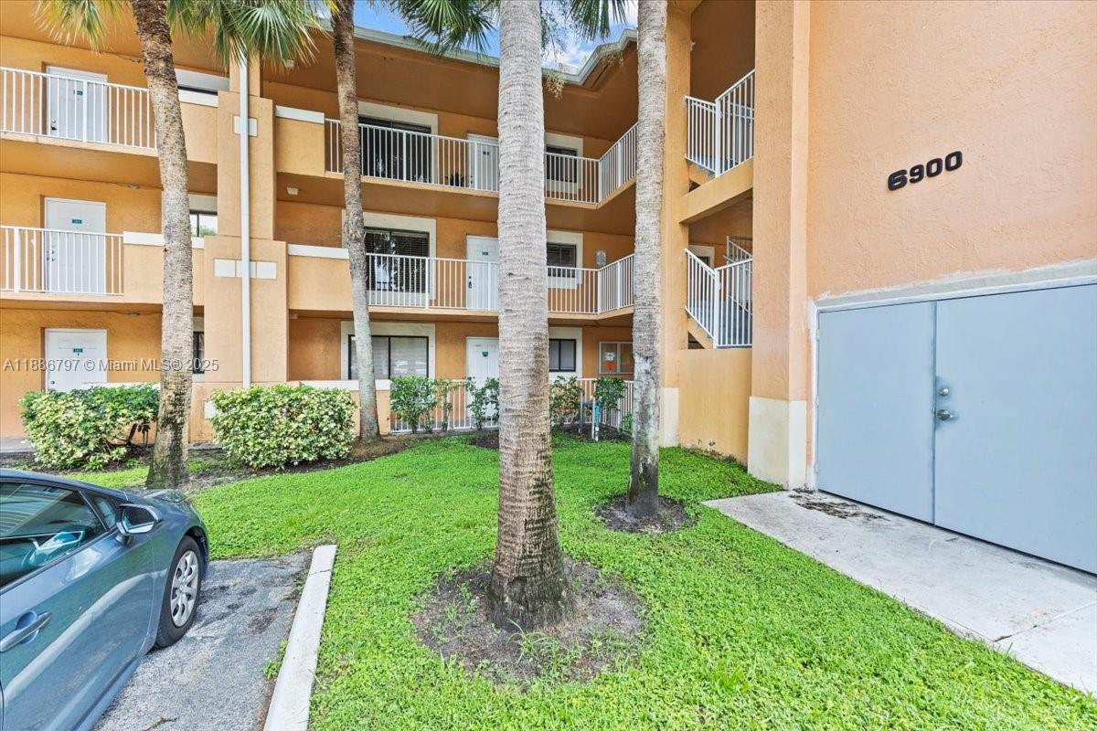 COURTYARDS AT DAVIE CONDO - Residential Lease