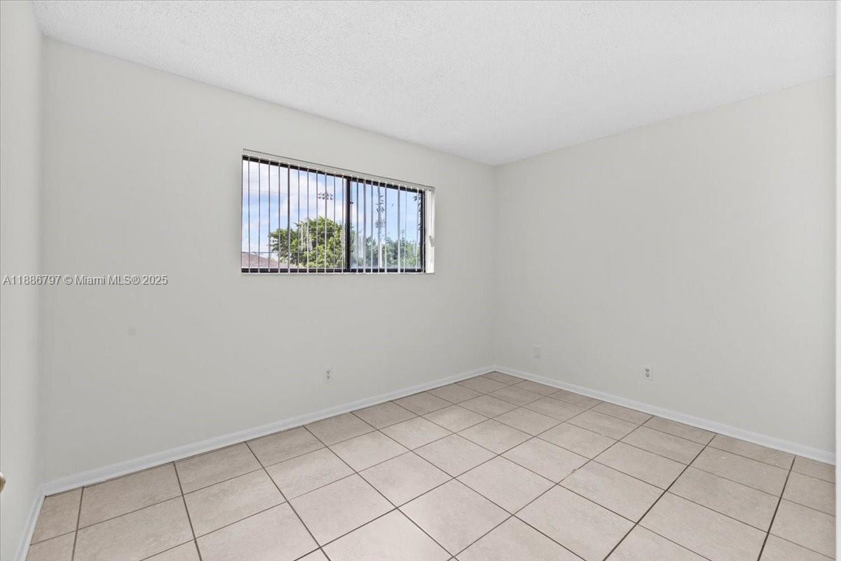 COURTYARDS AT DAVIE CONDO - Residential Lease