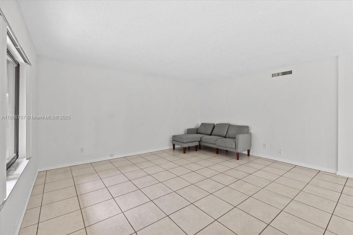 COURTYARDS AT DAVIE CONDO - Residential Lease
