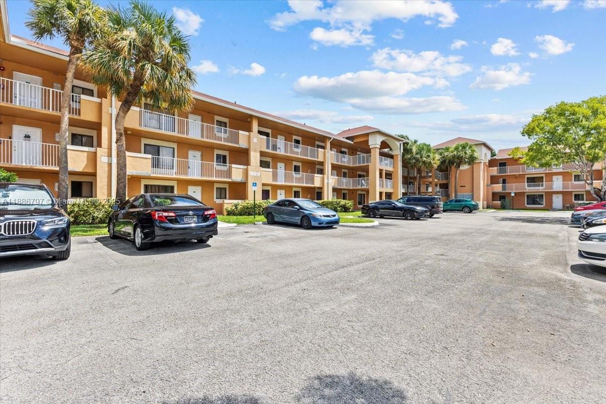 COURTYARDS AT DAVIE CONDO - Residential Lease