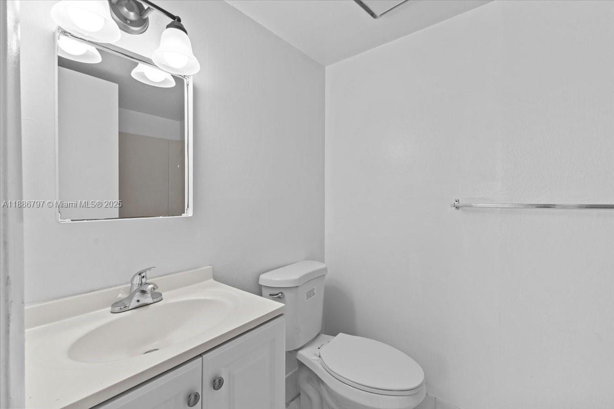 COURTYARDS AT DAVIE CONDO - Residential Lease