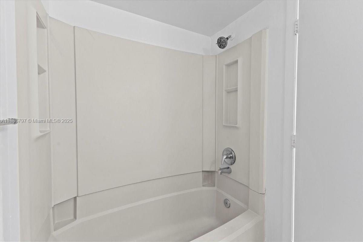 COURTYARDS AT DAVIE CONDO - Residential Lease