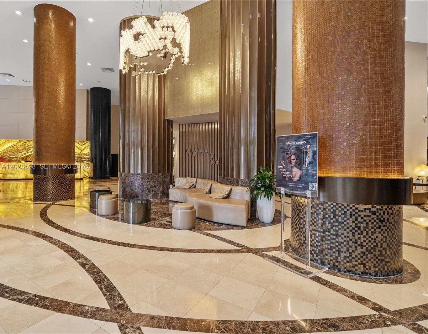 TRUMP INTERNATIONAL SONES - Residential