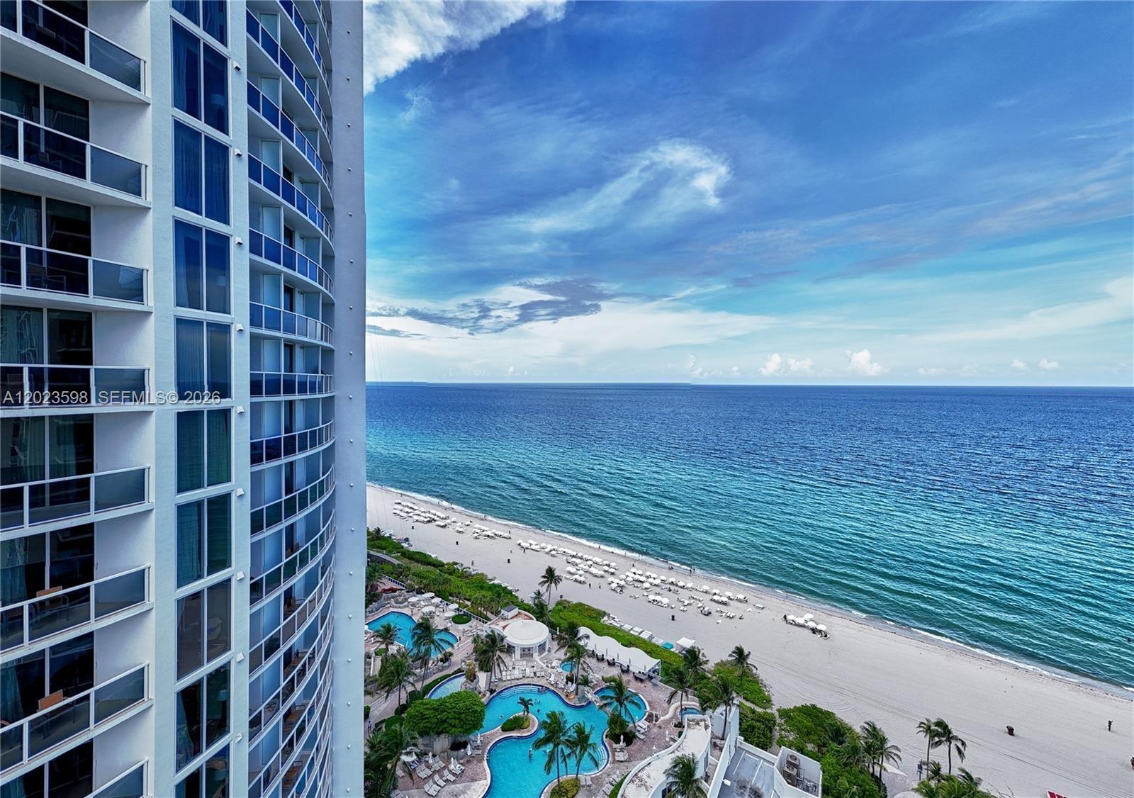 TRUMP INTERNATIONAL SONES - Residential