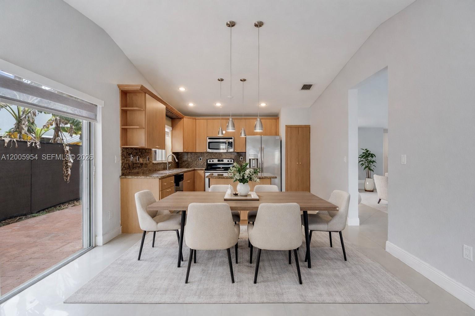 CHRISTINA AT THE HAMMOCKS - Residential