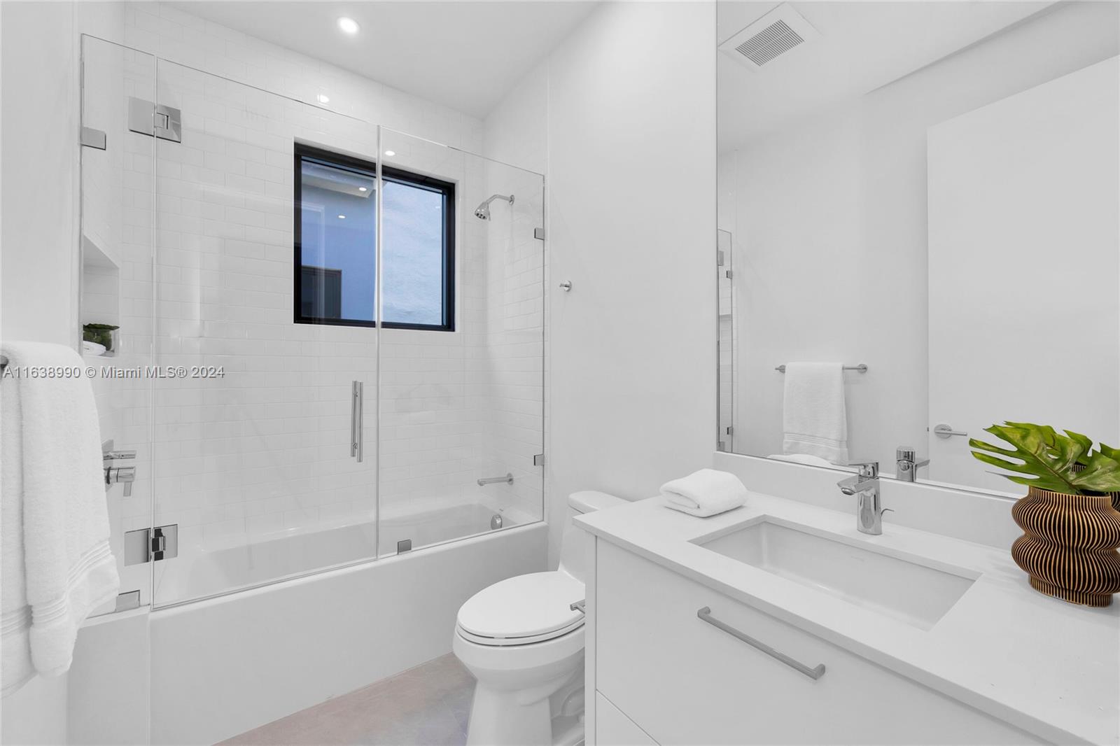 COCOPLUM MANOR - Residential