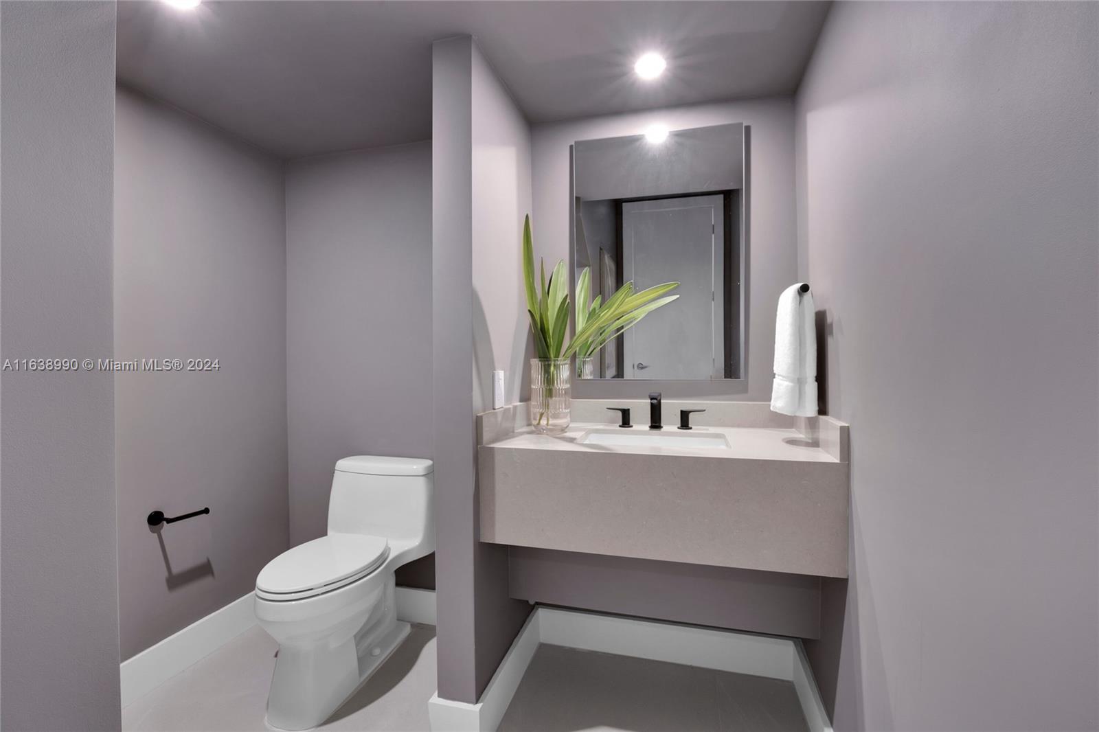 COCOPLUM MANOR - Residential