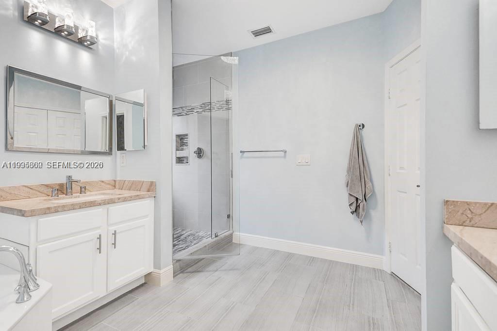 GRAND CYPRESS REPLAT - Residential