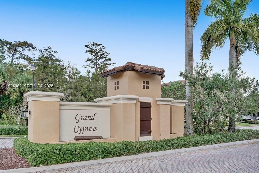 GRAND CYPRESS REPLAT - Residential