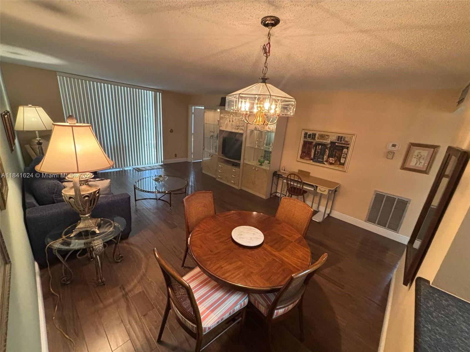 VILLAGES OF ORIOLE BONAIR - Residential Lease