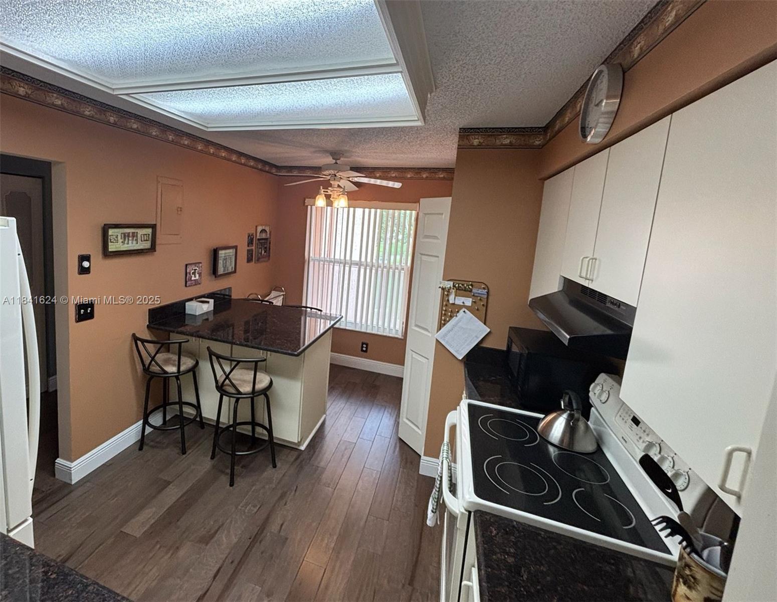 VILLAGES OF ORIOLE BONAIR - Residential Lease