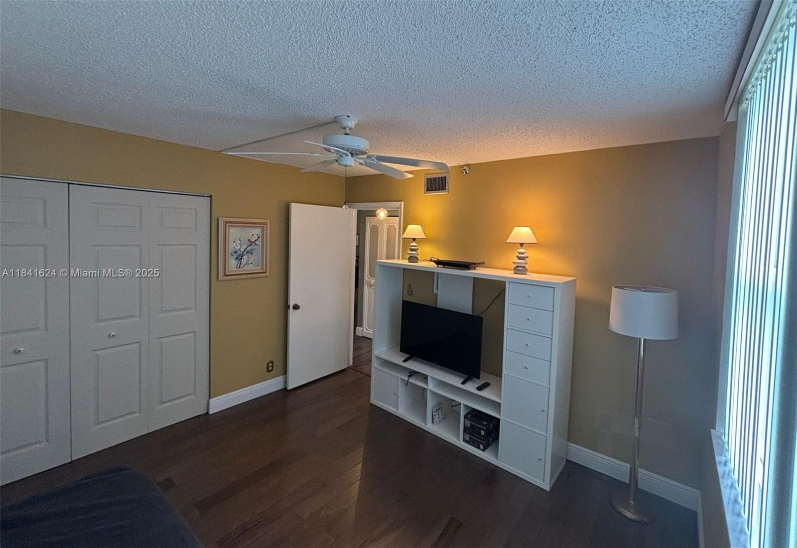 VILLAGES OF ORIOLE BONAIR - Residential Lease