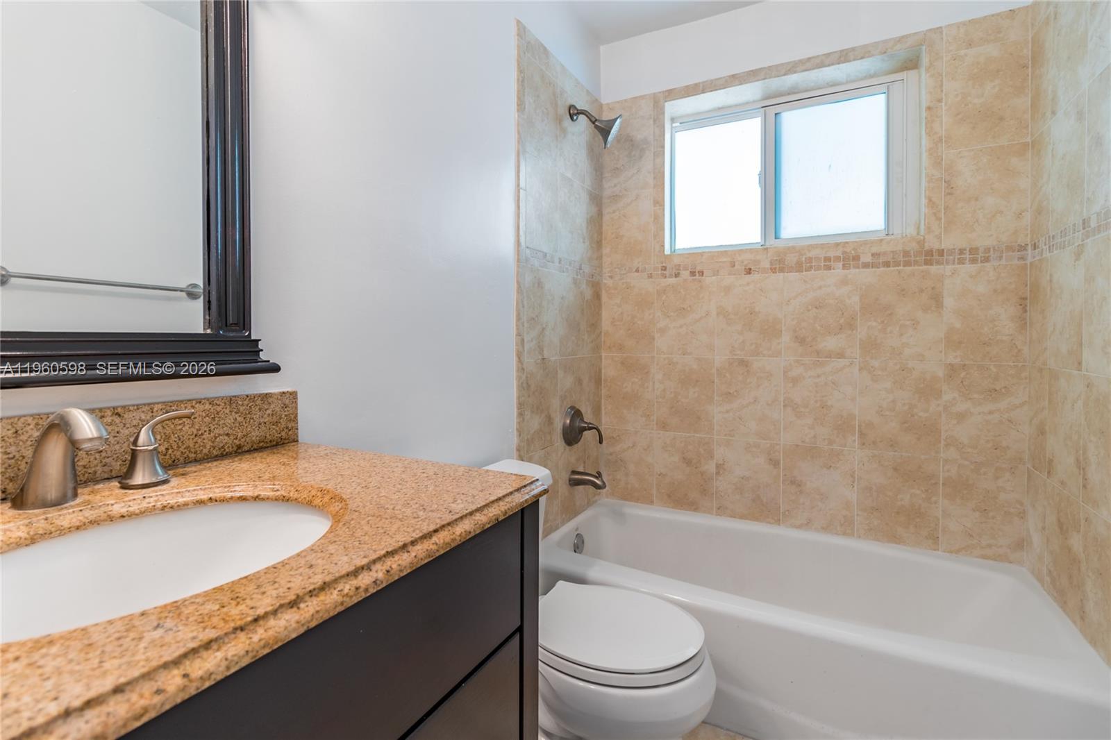 711 CONDO - Residential