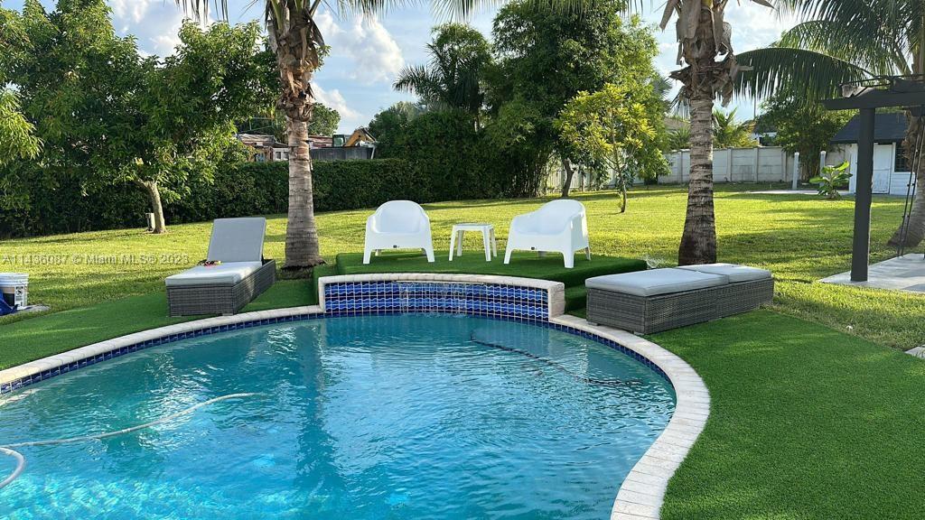 SWEETWATER ESTS SUB - Residential