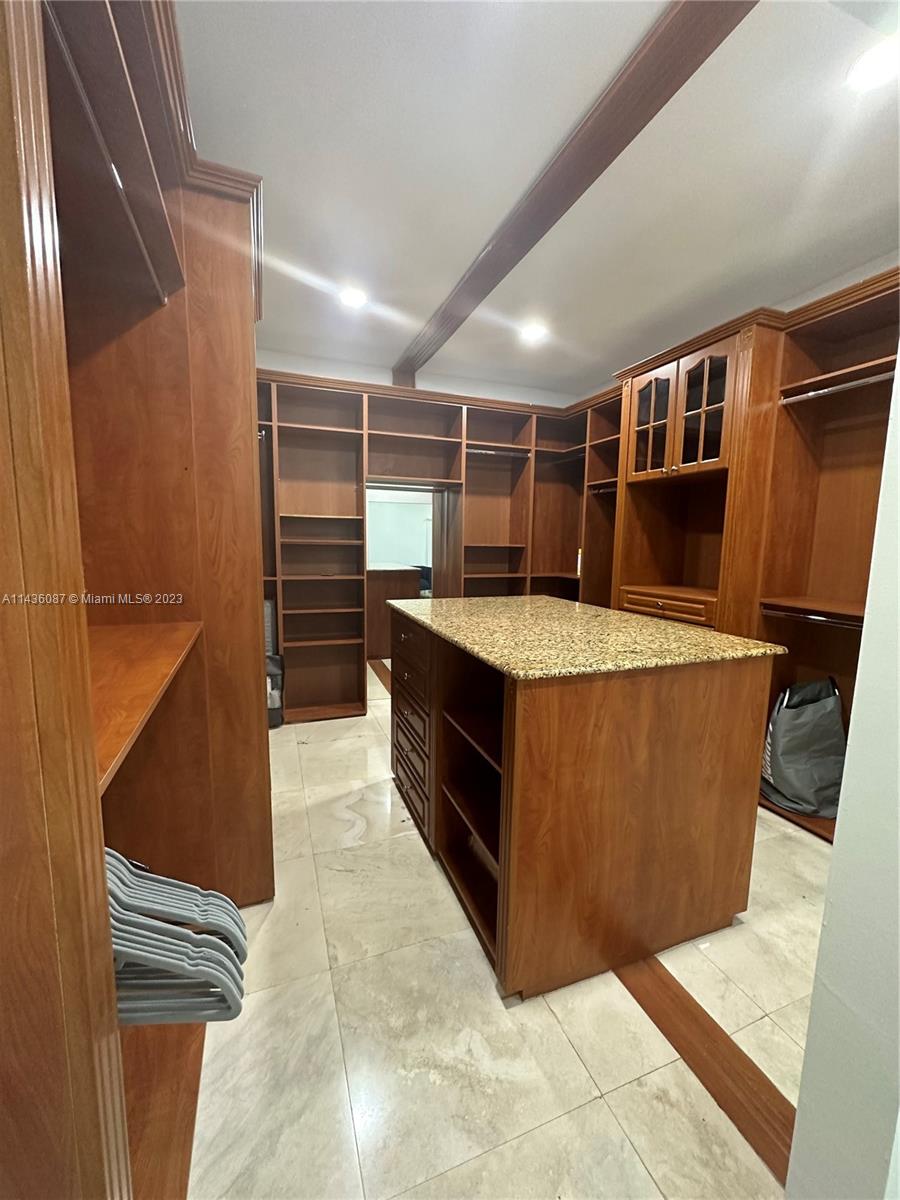 SWEETWATER ESTS SUB - Residential