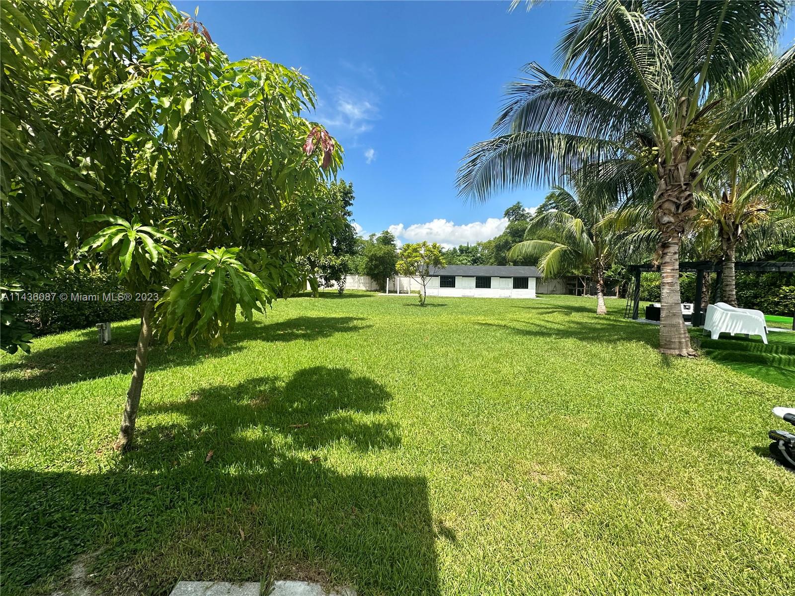 SWEETWATER ESTS SUB - Residential