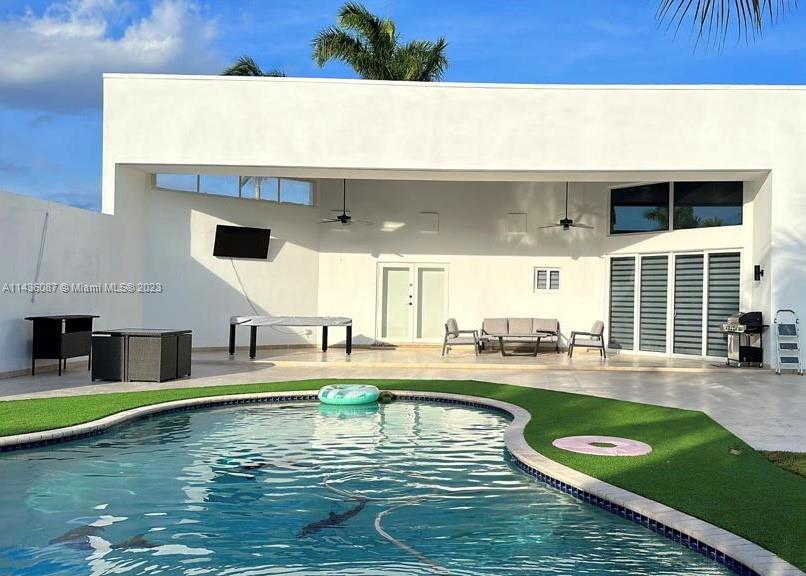 SWEETWATER ESTS SUB - Residential