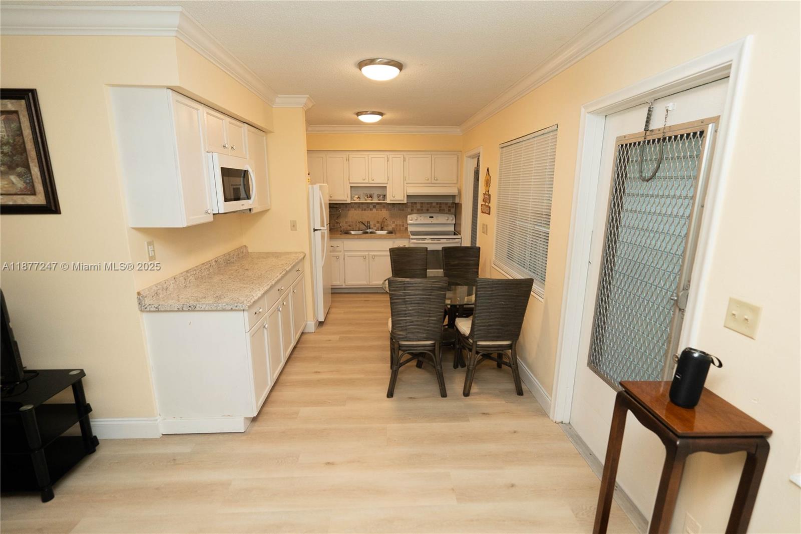 VENETIAN PARK GARDENS CON - Residential Lease