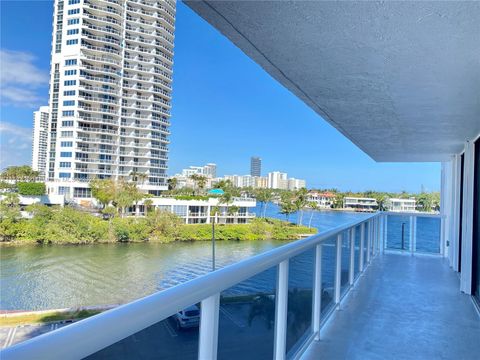 A home in Aventura