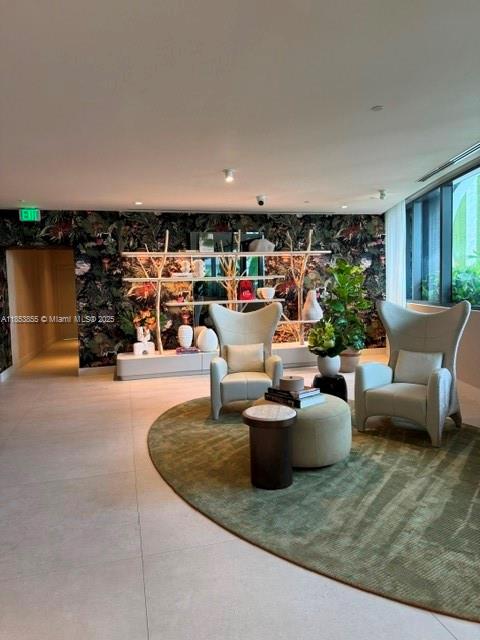 ARIA RESERVE - Residential Lease