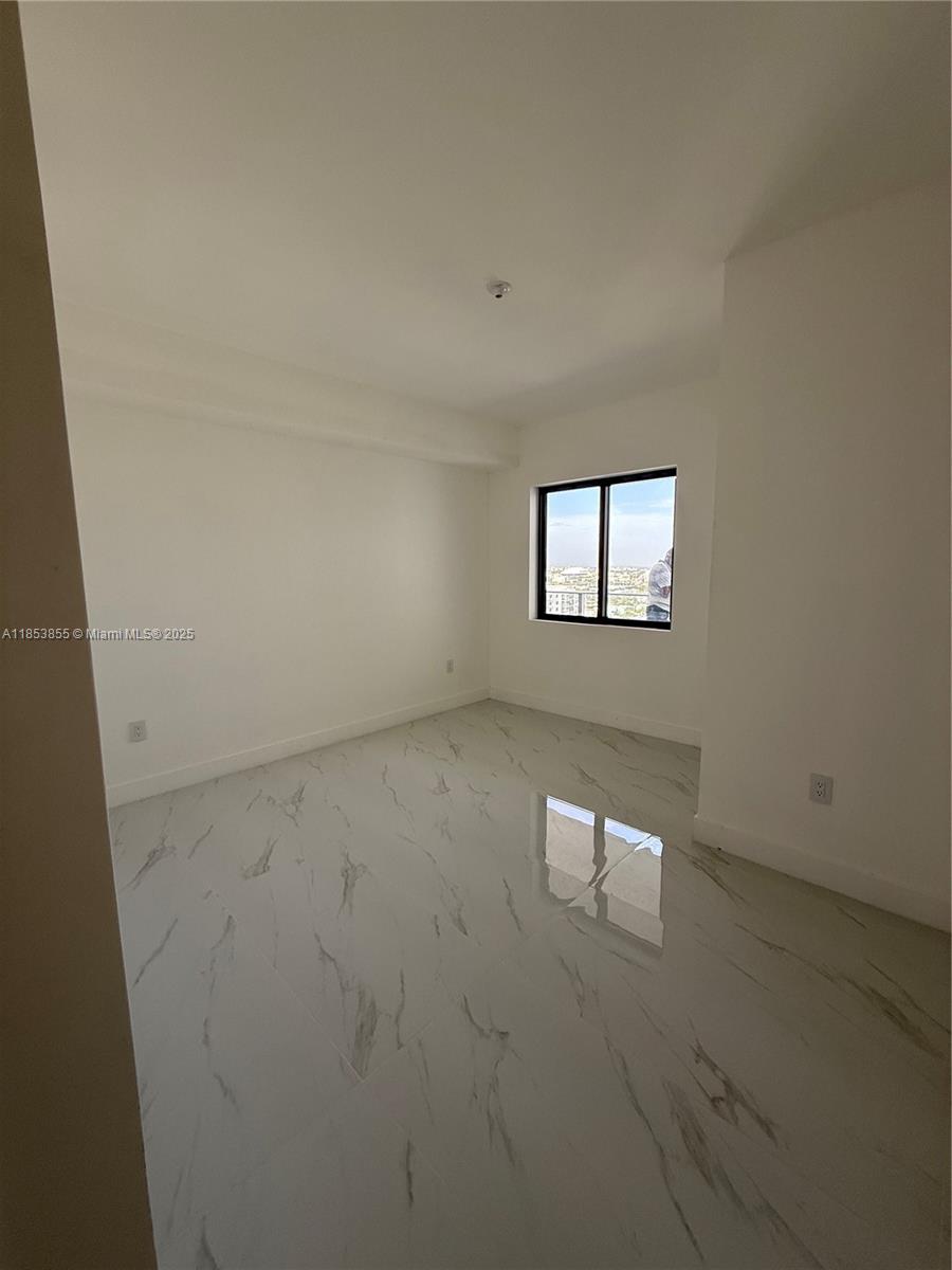 ARIA RESERVE - Residential Lease