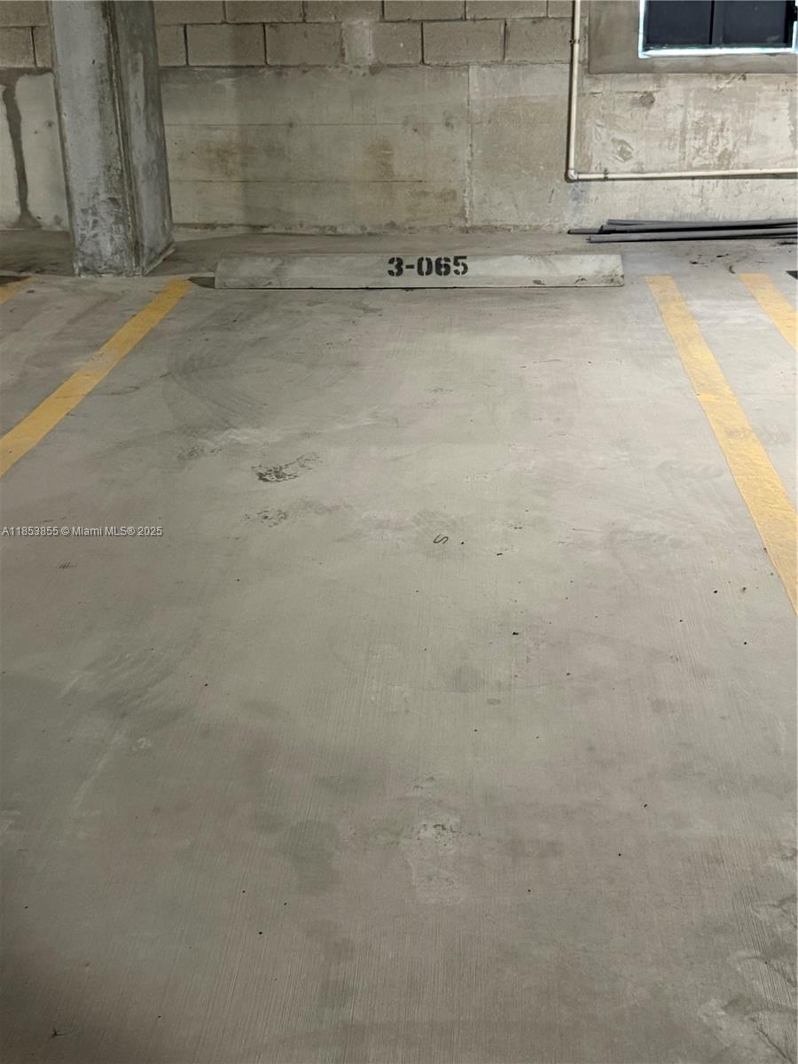 ARIA RESERVE - Residential Lease