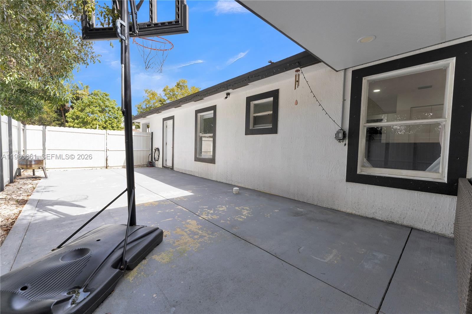 DIXIE HEIGHTS - Residential