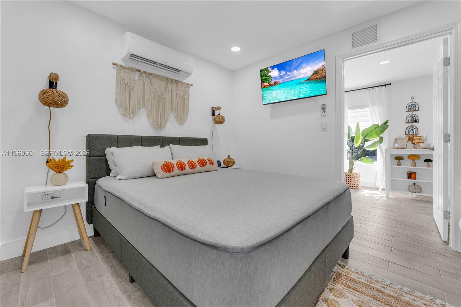 DIXIE HEIGHTS - Residential