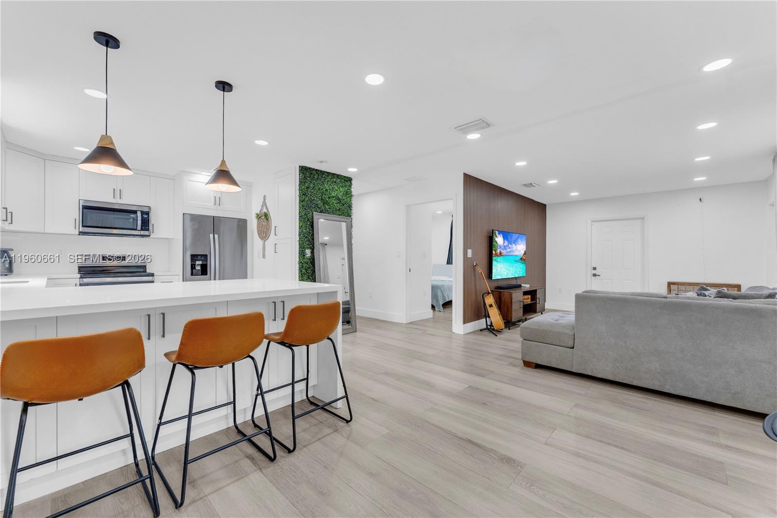 DIXIE HEIGHTS - Residential