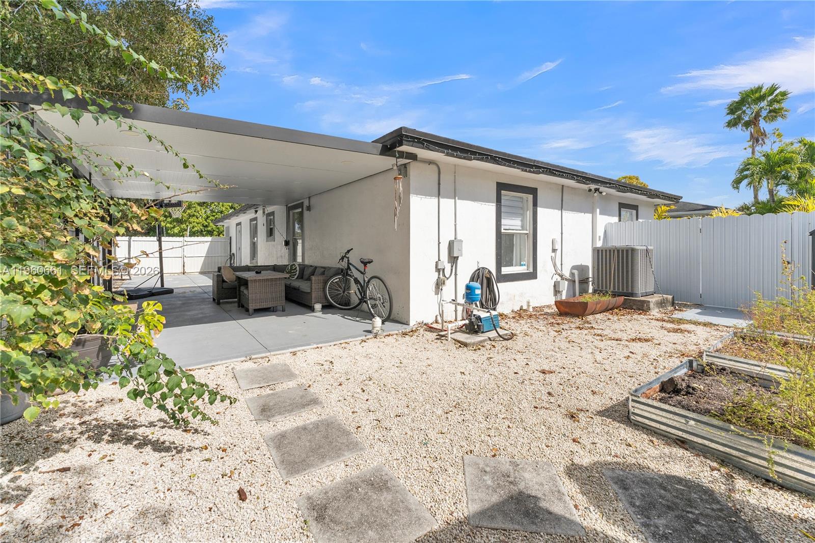 DIXIE HEIGHTS - Residential