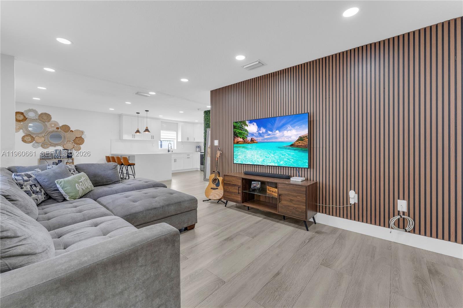 DIXIE HEIGHTS - Residential