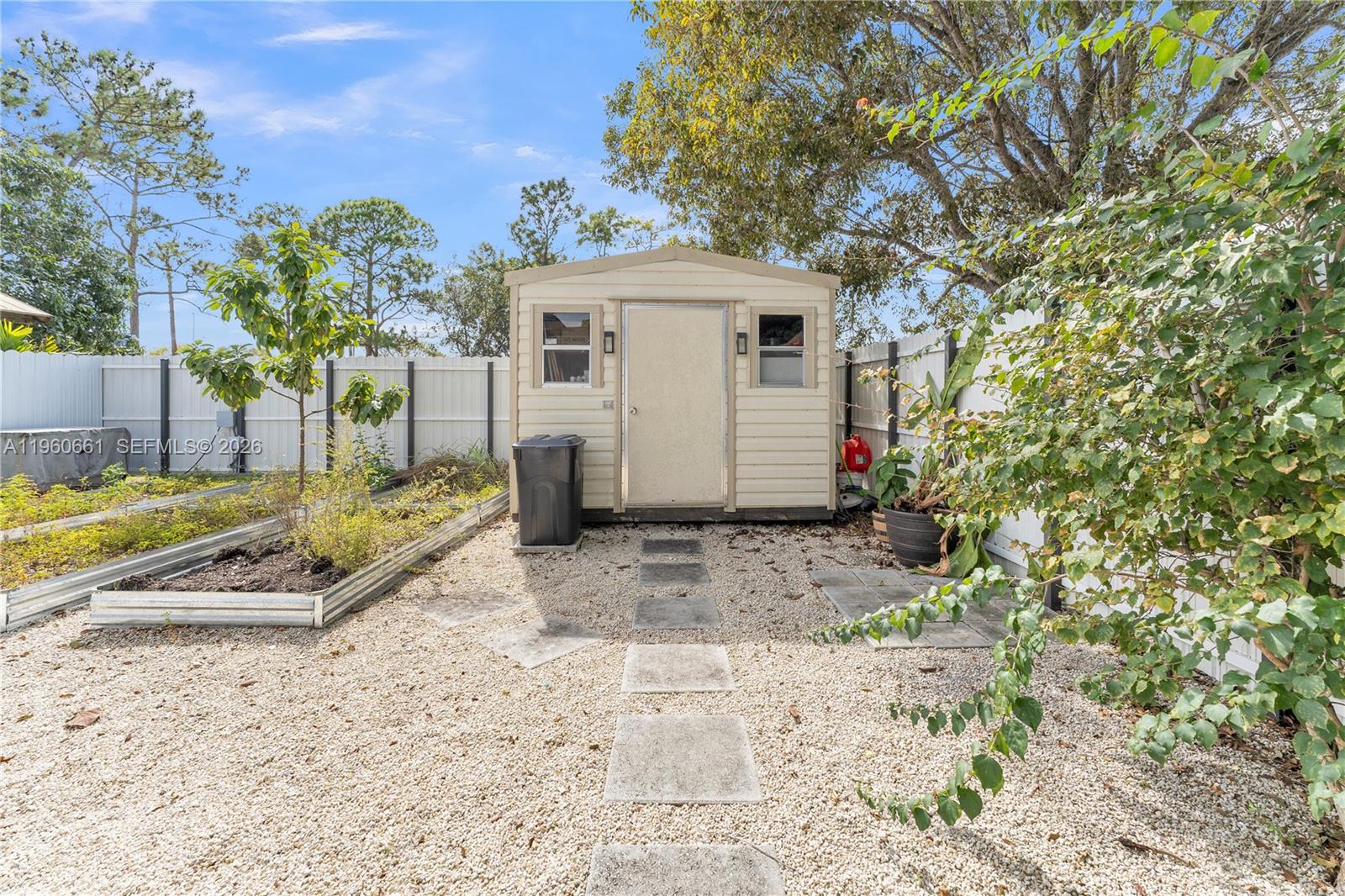 DIXIE HEIGHTS - Residential