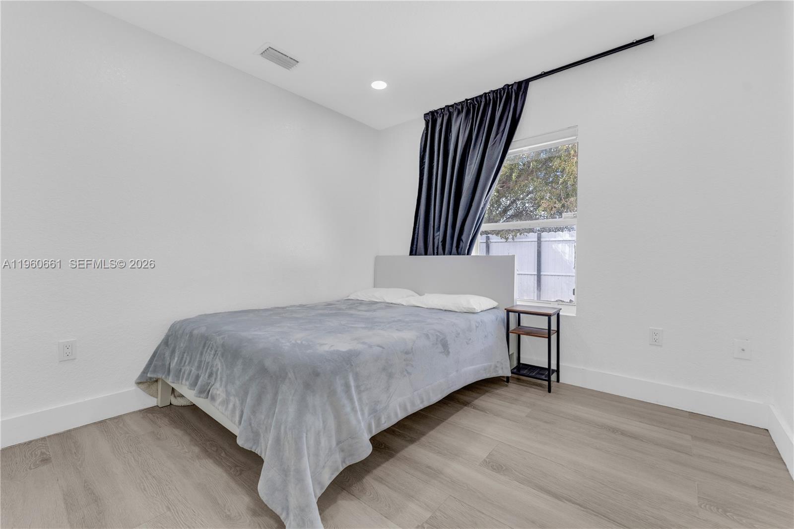 DIXIE HEIGHTS - Residential